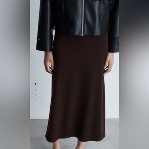 BROWN KNIT SKIRT